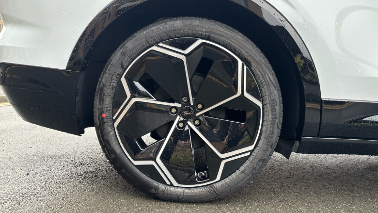 Ford Capri 210kW Premium 77kWh 5dr Auto Electric Estate